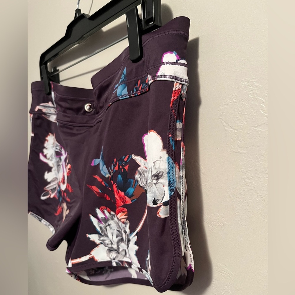 Athleta Purple Floral Women's Swim Shorts - Picture 6 of 12